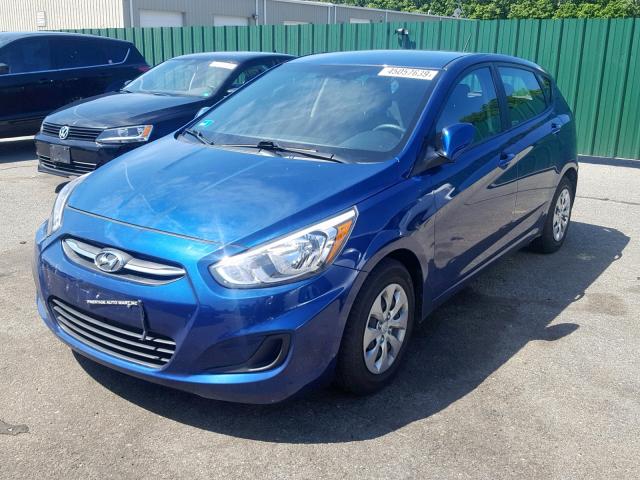 KMHCT5AE5HU336092 - 2017 HYUNDAI ACCENT SE BLUE photo 2