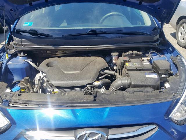 KMHCT5AE5HU336092 - 2017 HYUNDAI ACCENT SE BLUE photo 7