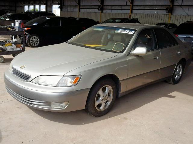 JT8BF28G6W0085292 - 1998 LEXUS ES 300 TAN photo 2