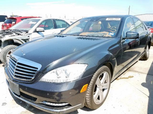 WDDNG7BB6BA371112 - 2011 MERCEDES-BENZ S 550 BLACK photo 2