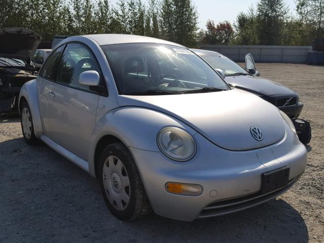 3VWBA21C7YM490999 - 2000 VOLKSWAGEN NEW BEETLE 银色 照片 1
