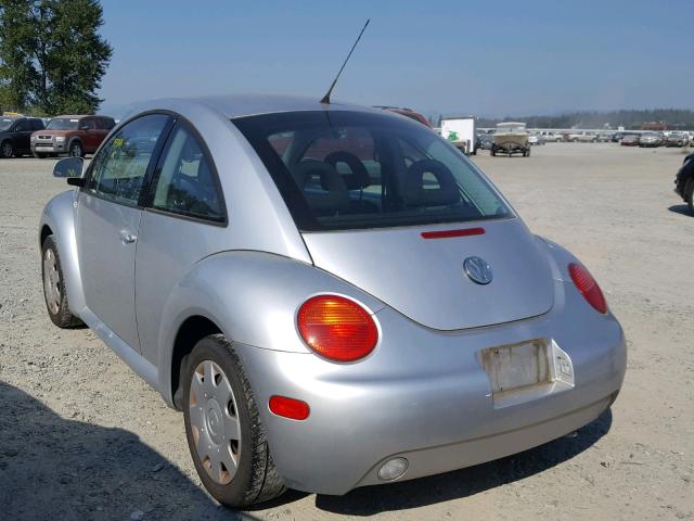 3VWBA21C7YM490999 - 2000 VOLKSWAGEN NEW BEETLE 银色 照片 3