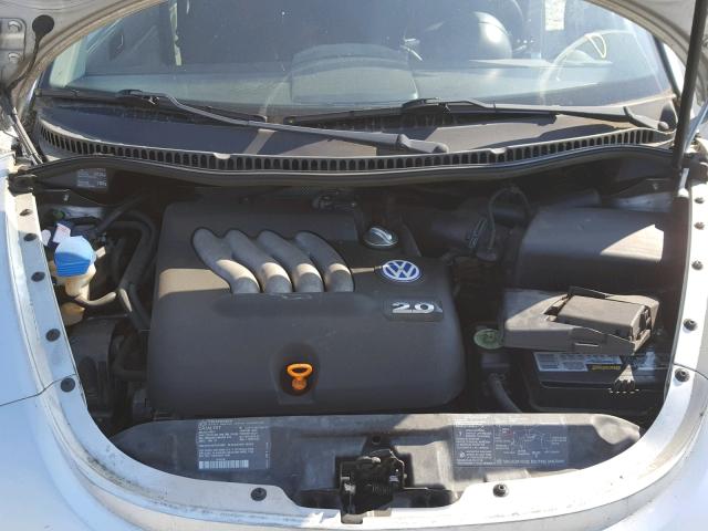 3VWBA21C7YM490999 - 2000 VOLKSWAGEN NEW BEETLE 银色 照片 7