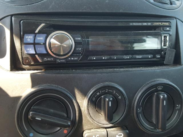 3VWBA21C7YM490999 - 2000 VOLKSWAGEN NEW BEETLE 银色 照片 9