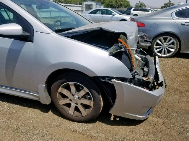 3N1AB6AP3CL613592 - 2012 NISSAN SENTRA 2.0 SILVER photo 9