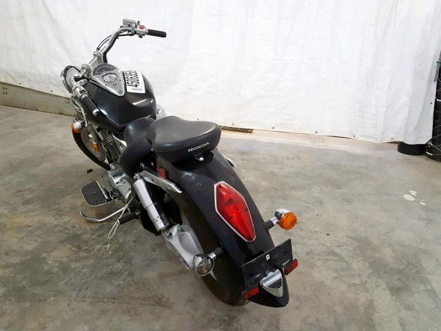 1HFSC52676A313845 - 2006 HONDA VTX1300 R BLACK photo 3