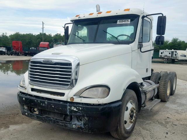 1FUJA6CG36LW71420 - 2006 FREIGHTLINER CONVENTION WHITE photo 2