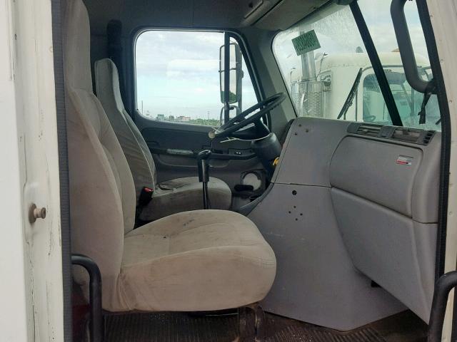1FUJA6CG36LW71420 - 2006 FREIGHTLINER CONVENTION WHITE photo 5
