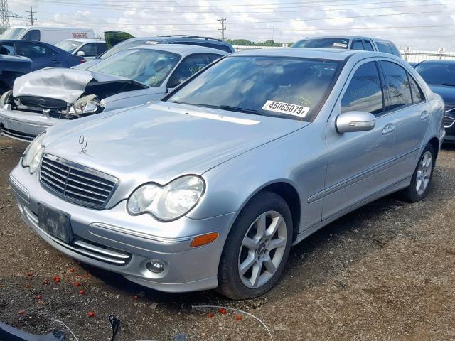 WDBRF92H97F919336 - 2007 MERCEDES-BENZ C 280 4MAT SILVER photo 2