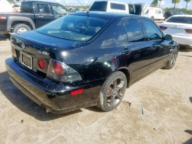 JTHBD192420060727 - 2002 LEXUS IS 300 BLACK photo 4