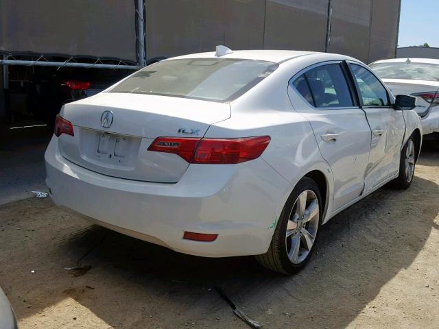 19VDE1F72EE007956 - 2014 ACURA ILX 20 TEC WHITE photo 4