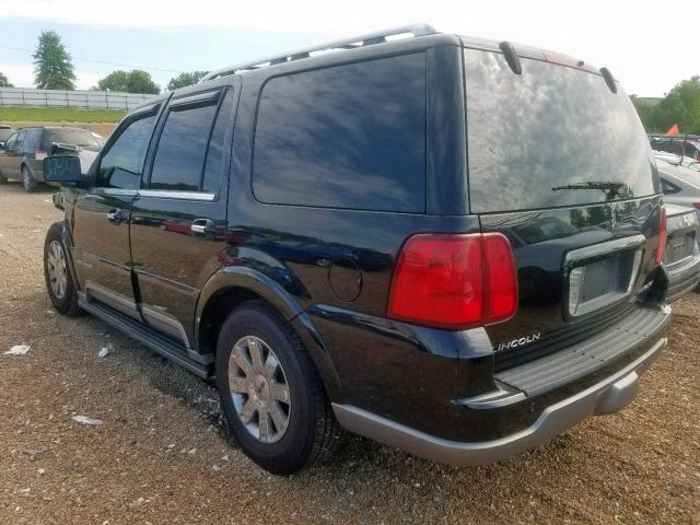 5LMFU28R74LJ39570 - 2004 LINCOLN NAVIGATOR შავი ფოტო 3