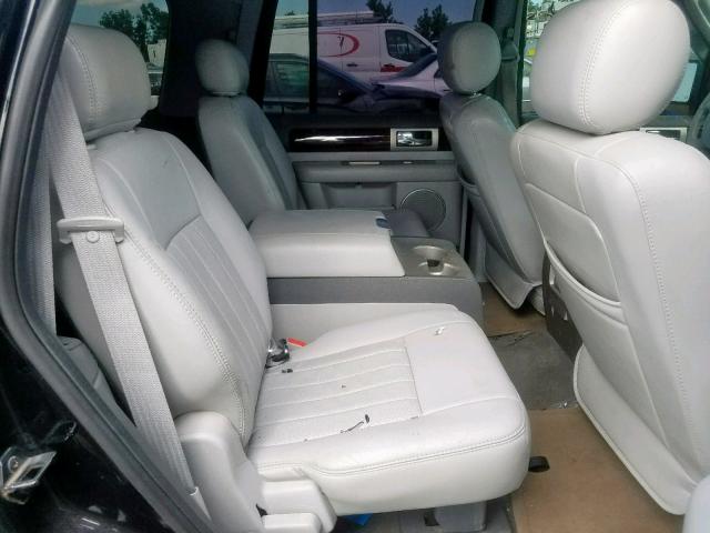 5LMFU28R74LJ39570 - 2004 LINCOLN NAVIGATOR შავი ფოტო 6