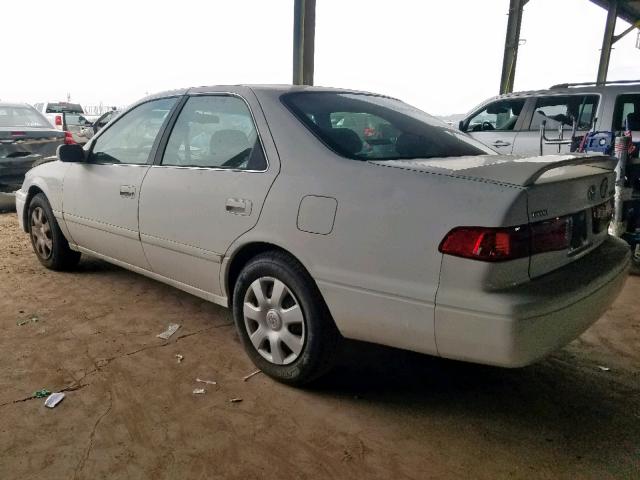 JT2BF22K3Y0240892 - 2000 TOYOTA CAMRY CE WHITE photo 3