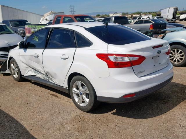 1FADP3F28DL138693 - 2013 FORD FOCUS SE WHITE photo 3