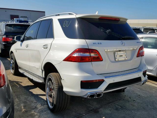 4JGDA7EB2DA212301 - 2013 MERCEDES-BENZ ML 63 AMG WHITE photo 3