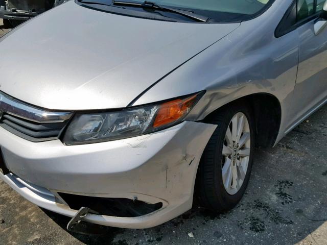 2HGFB2F91CH506704 - 2012 HONDA CIVIC EXL 银色 照片 9