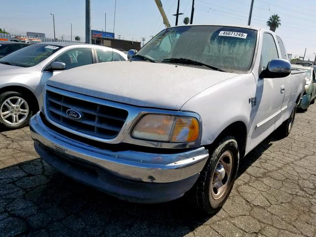 1FTRX17W4YKA93396 - 2000 FORD F150 WHITE photo 2