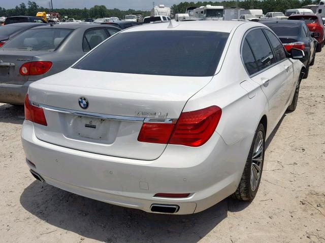 WBAKB8C57BCY66219 - 2011 BMW ALPINA B7 WHITE photo 4