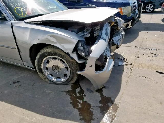 2B3CA3CV9AH112877 - 2010 DODGE CHARGER SX SILVER photo 9