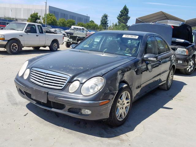 WDBUF65J64A465739 - 2004 MERCEDES-BENZ E 320 BLACK photo 2