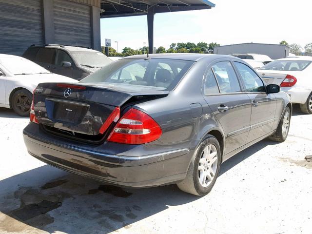 WDBUF65J64A465739 - 2004 MERCEDES-BENZ E 320 BLACK photo 4