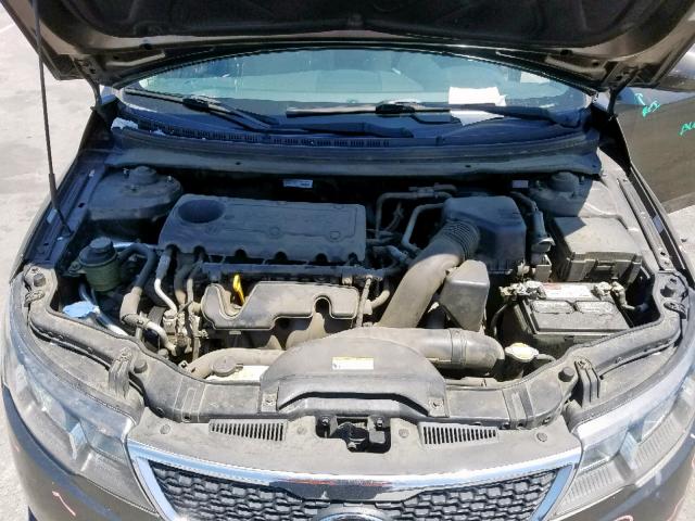 KNAFU4A29B5332530 - 2011 KIA FORTE EX BROWN photo 7