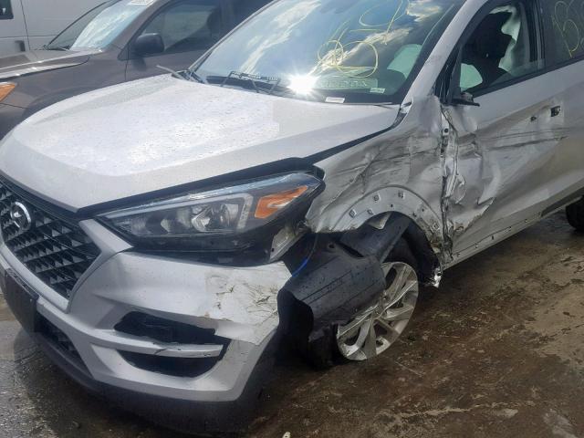 KM8J2CA49KU877384 - 2019 HYUNDAI TUCSON SE SILVER photo 9