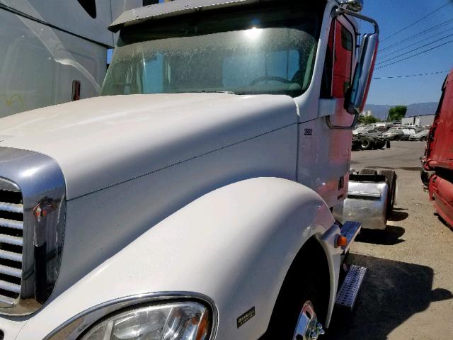 1FUJA6CV08DZ22678 - 2008 FREIGHTLINER CONVENTION WHITE photo 2