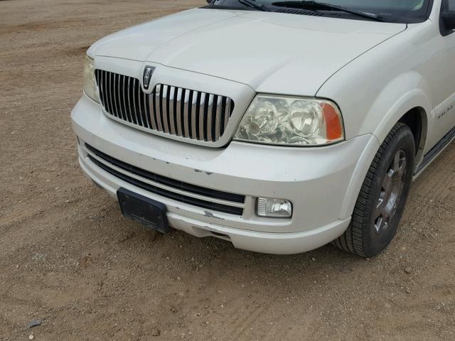 5LMFU285X6LJ02979 - 2006 LINCOLN NAVIGATOR Creme Foto 9