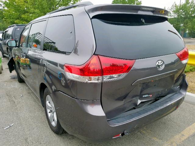 5TDKK3DC0CS241535 - 2012 TOYOTA SIENNA LE GRAY photo 3