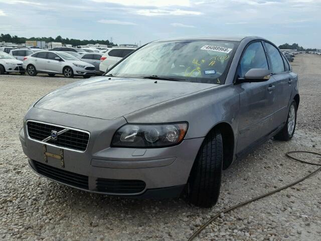 YV1MS382652118191 - 2005 VOLVO S40 2.4I GRAY photo 2