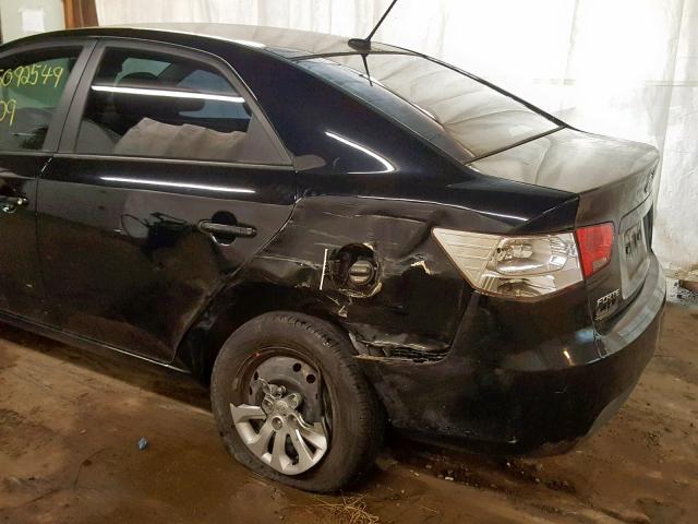 KNAFU4A26C5552872 - 2012 KIA FORTE EX BLACK photo 9