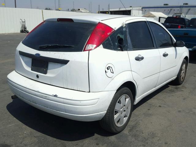 1FAFP37N27W125085 - 2007 FORD FOCUS ZX5 WHITE photo 4