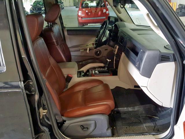1J8HG58206C311297 - 2006 JEEP COMMANDER BLACK photo 5