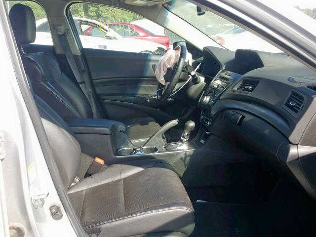 19VDE1F79DE010836 - 2013 ACURA ILX 20 TEC SILVER photo 5