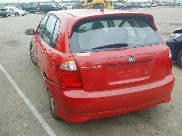 KNAFE161655081983 - 2005 KIA SPECTRA5 RED photo 3