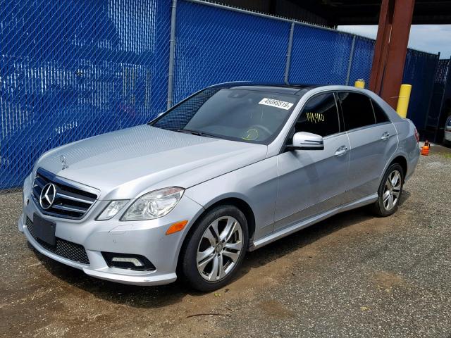 WDDHF9AB2BA314323 - 2011 MERCEDES-BENZ E 550 4MAT SILVER photo 2