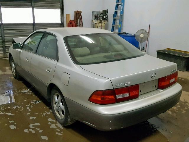 JT8BF28G5X5072635 - 1999 LEXUS ES 300 TAN photo 3