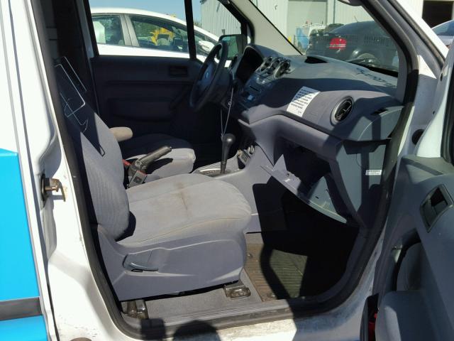 NM0LS7BNXDT136209 - 2013 FORD TRANSIT CO WHITE photo 5