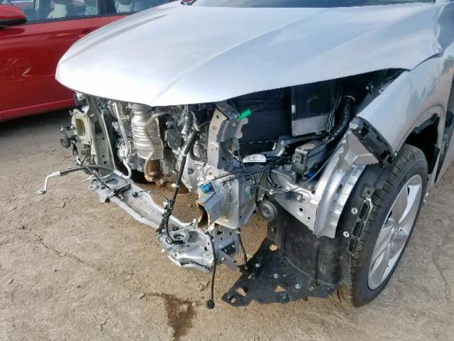 3CZRU6H57KM709887 - 2019 HONDA HR-V EX SILVER photo 9