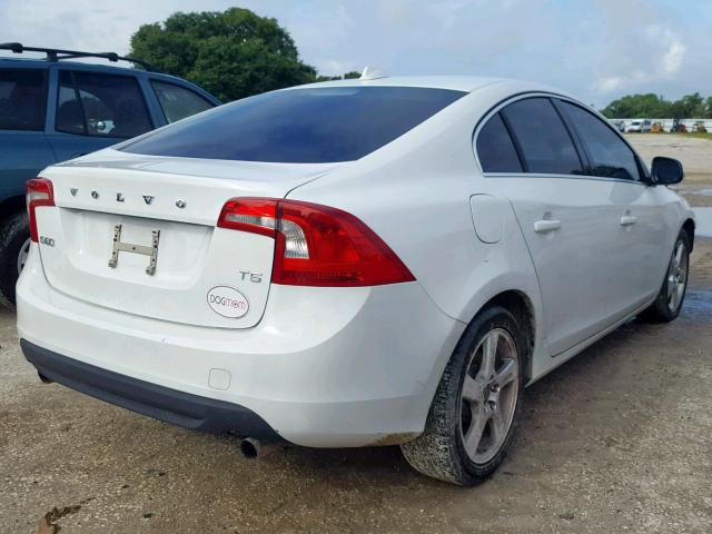 YV1622FS1C2146273 - 2012 VOLVO S60 T5 WHITE photo 4