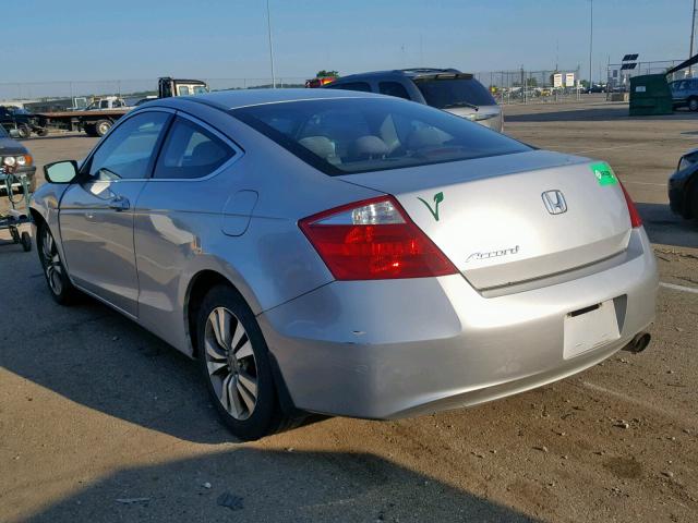 1HGCS12308A015657 - 2008 HONDA ACCORD LX- SILVER photo 3