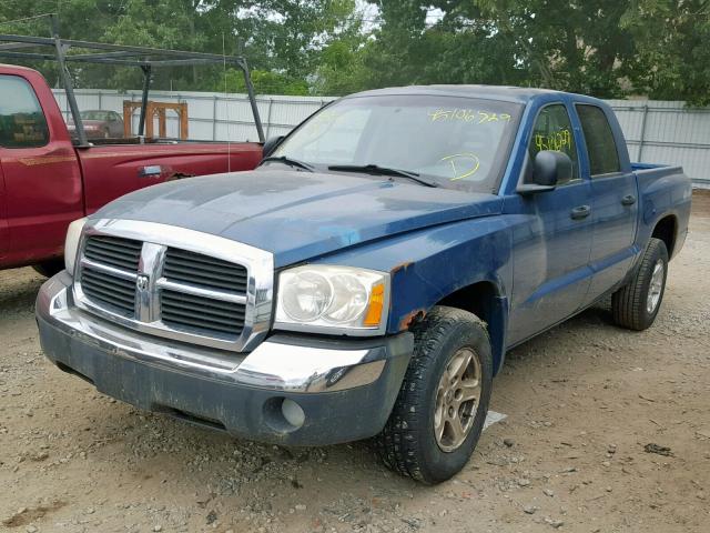 1D7HW48N25S291174 - 2005 DODGE DAKOTA QUA BLUE photo 2