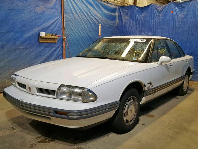 1G3HN53L7PH336263 - 1993 OLDSMOBILE 88 ROYALE WHITE photo 2