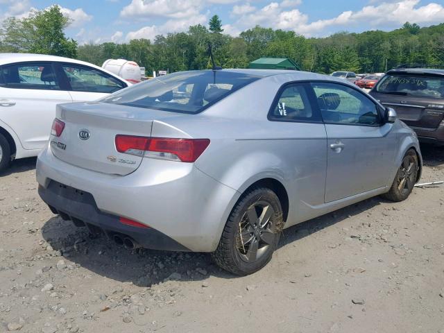 KNAFU6A23C5593696 - 2012 KIA FORTE EX SILVER photo 4