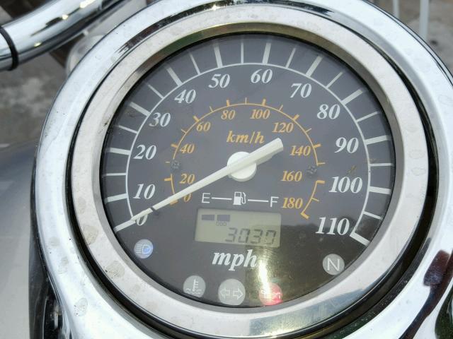 JS1VS54A842107575 - 2004 SUZUKI VL800 SILVER photo 8