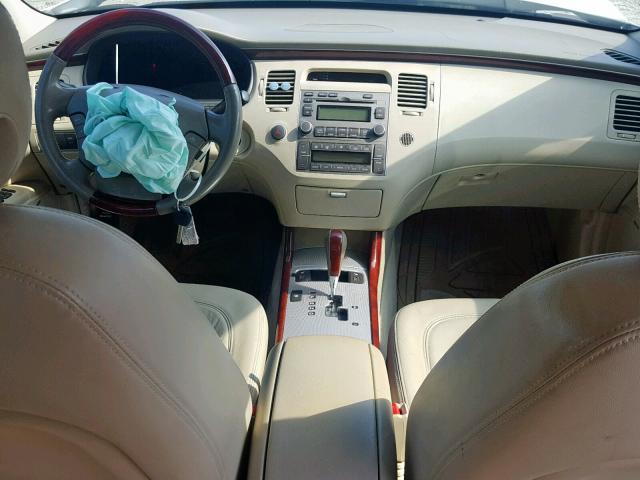 KMHFC46F98A266588 - 2008 HYUNDAI AZERA SE WHITE photo 9