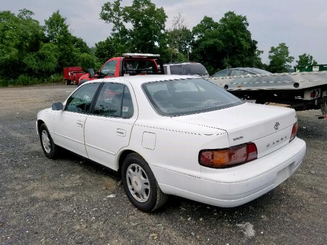 4T1VK13E0PU049338 - 1993 TOYOTA CAMRY XLE WHITE photo 3