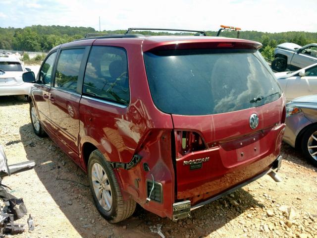 2C4RVABG9CR355087 - 2012 VOLKSWAGEN ROUTAN SE RED photo 3